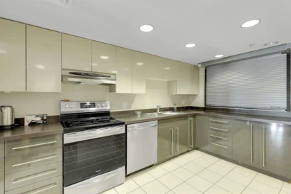 Laundry Room Photo of 601 1408 Strathmore Mews, Vancouver, BC