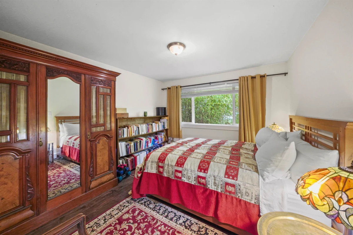 Living Room Photo of 2850 E 6th Avenue, Vancouver, BC