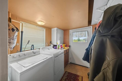Laundry Room Photo of 2850 E 6th Avenue, Vancouver, BC
