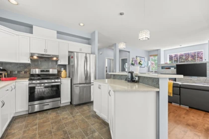 Breakfast Nook Photo of 3307 Rosemary Heights Crescent, Surrey, BC