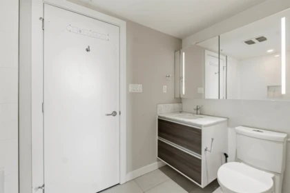 Entry Foyer Photo of 3301 13398 104 Avenue, Surrey, BC