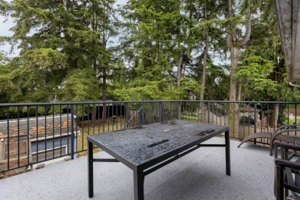 Swimming Pool Photo of 7322 113 Street, Delta, BC