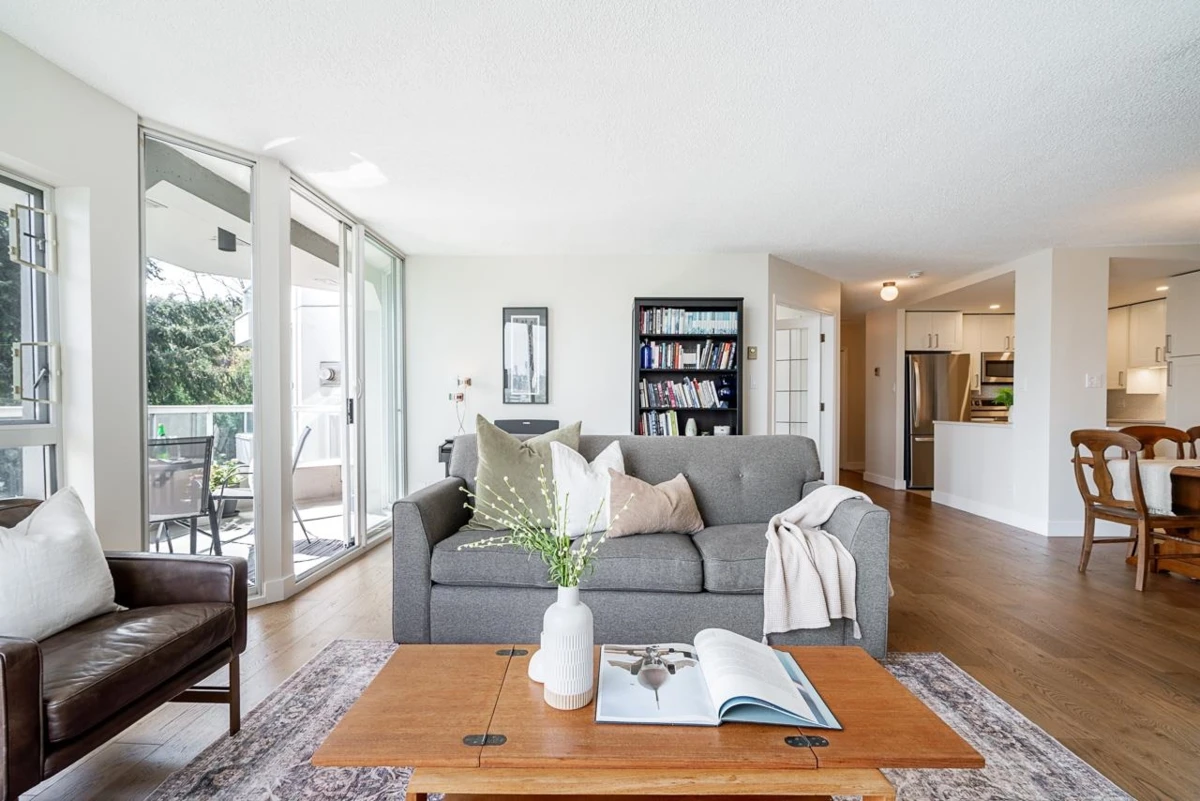 Dining Area Photo of 706 69 Jamieson Court, New Westminster, BC
