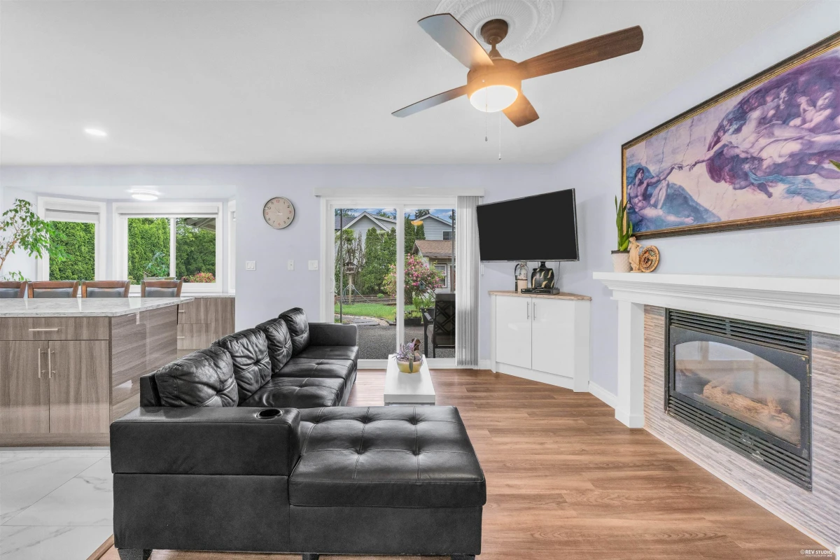 Family Room Photo of 41355 Yarrow Central Road, Yarrow, BC