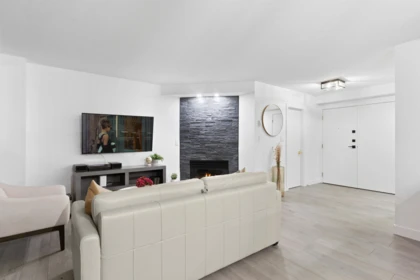 Kitchen Island Photo of 301 789 Jervis Street, Vancouver, BC
