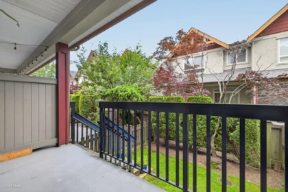 Mudroom Photo of 25 16789 60 Avenue, Surrey, BC