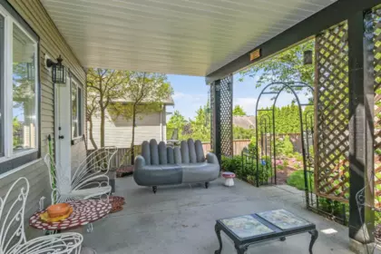 Front Yard Photo of 35423 Mckinley Drive, Abbotsford, BC