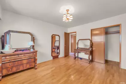 Basement Recreation Room Photo of 9451 Chapmond Crescent, Richmond, BC