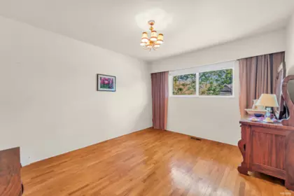 Laundry Room Photo of 9451 Chapmond Crescent, Richmond, BC