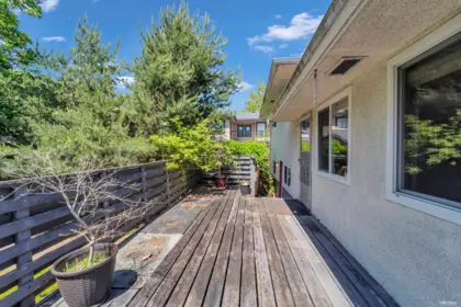 Outdoor Deck Photo of 9451 Chapmond Crescent, Richmond, BC
