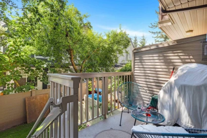 Office / Den Photo of 37 19560 68 Avenue, Surrey, BC