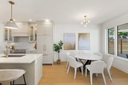 Kitchen Photo of 103 903 Edgar Avenue, Coquitlam, BC