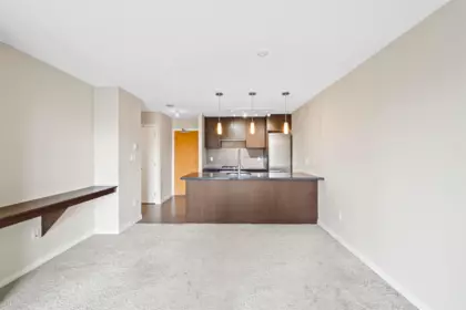Hallway Photo of 608 2982 Burlington Drive, Coquitlam, BC