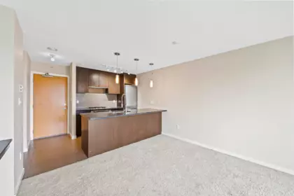 Primary Bedroom Photo of 608 2982 Burlington Drive, Coquitlam, BC