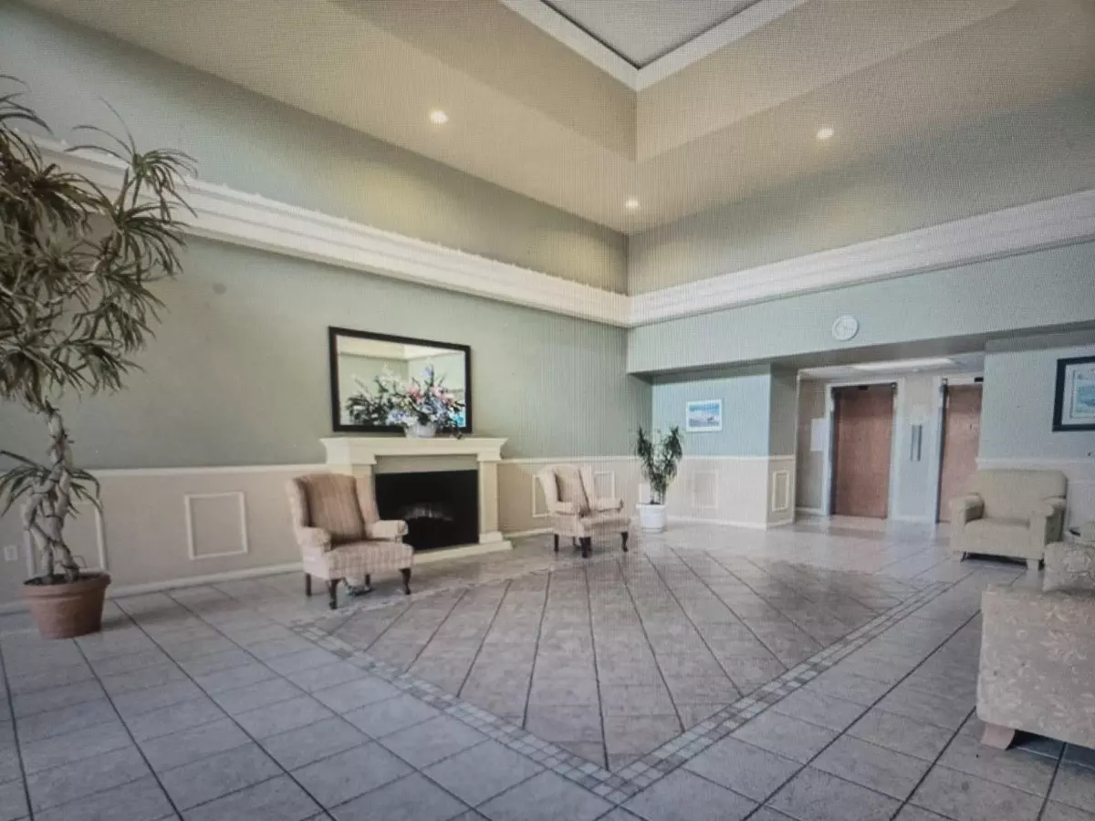 Living Room Photo of 1306 6651 Minoru Boulevard, Richmond, BC