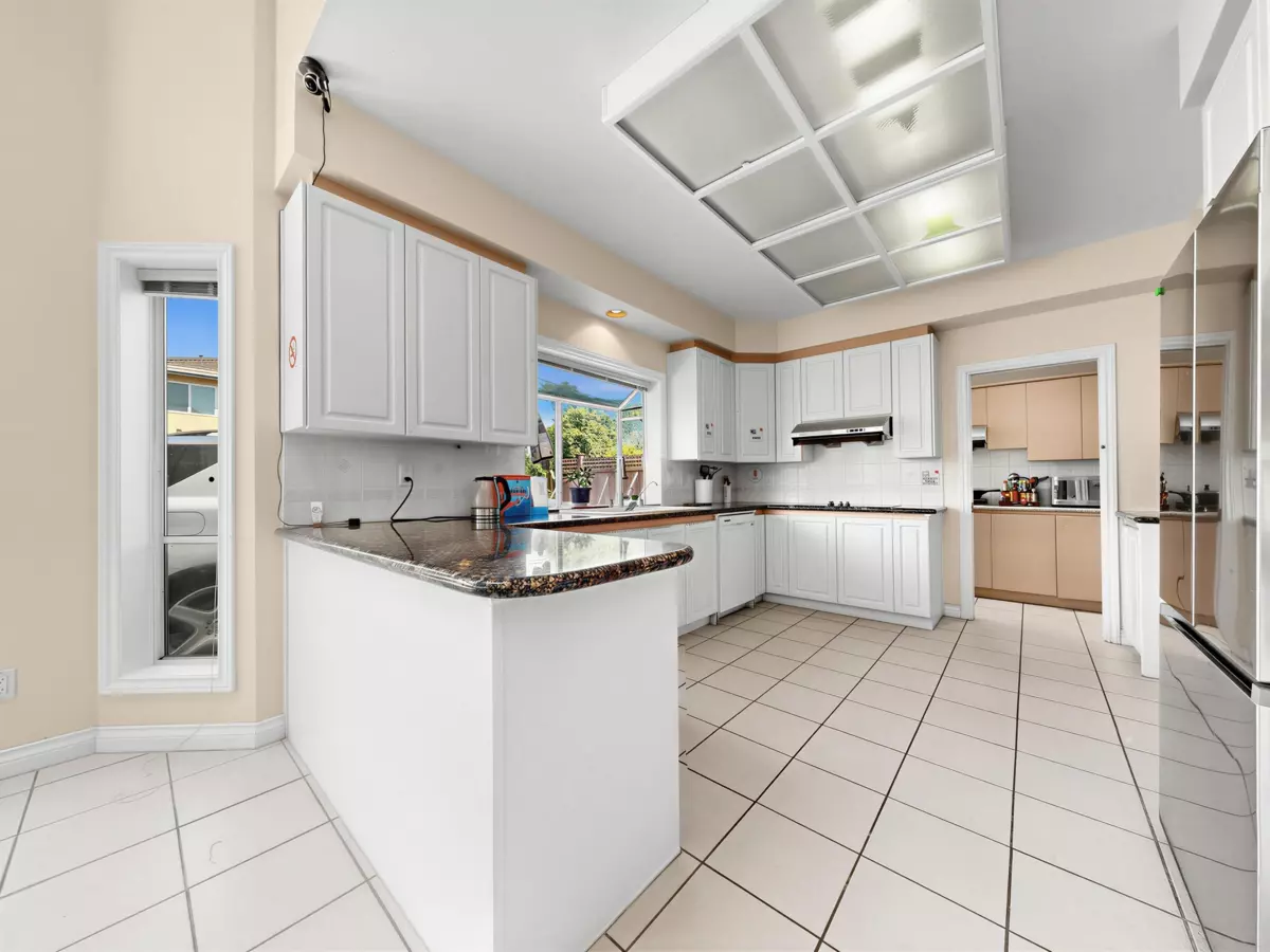 Family Room Photo of 7311 Belair Drive, Richmond, BC