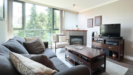 206 2733 Chandlery Place, Vancouver, BC, Vancouver — Apartment/Condo for sale