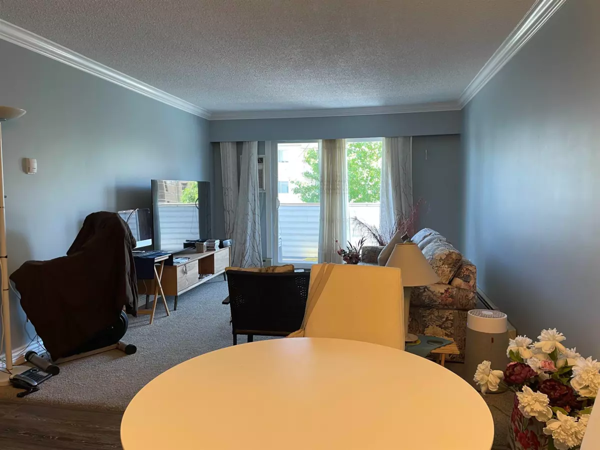 Living Room Photo of 202 9175 Mary Street, Chilliwack, BC