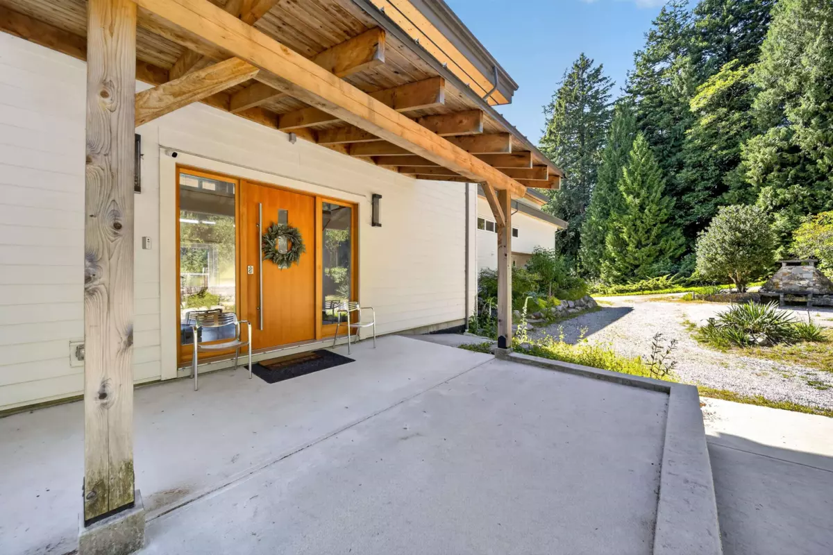 Dining Area Photo of 714 Sullivan Road, Sunshine Valley, BC