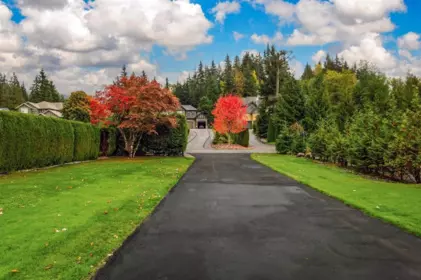 Swimming Pool Photo of 2915 Fern Drive, Port Moody, BC