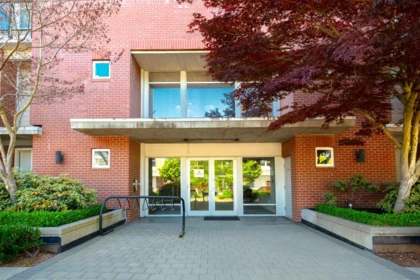 304 15956 86a Avenue, Surrey, BC, Surrey — Apartment/Condo for sale
