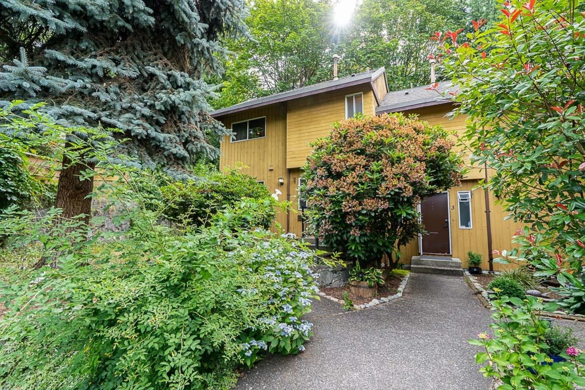 Exterior Rear Photo of 4 305 Decaire Street, Coquitlam, BC