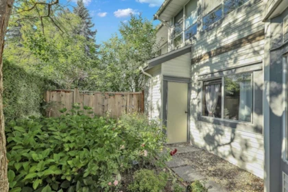 Office / Den Photo of 106 13895 102 Avenue, Surrey, BC