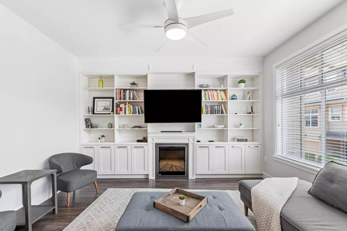 Living Room Photo of 33 20966 77a Avenue, Langley, BC