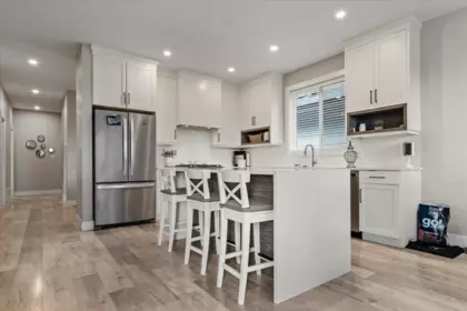 Breakfast Nook Photo of 46302 Riverside Drive, Chilliwack, BC
