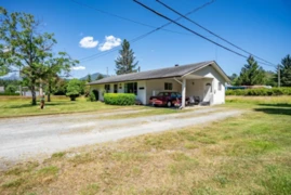 25792 Dewdney Trunk Road, Maple Ridge, BC