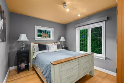 Guest Bathroom Photo of 1104 Esquimalt Avenue, West Vancouver, BC
