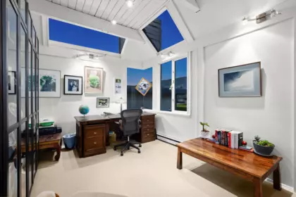 Mudroom Photo of 1104 Esquimalt Avenue, West Vancouver, BC