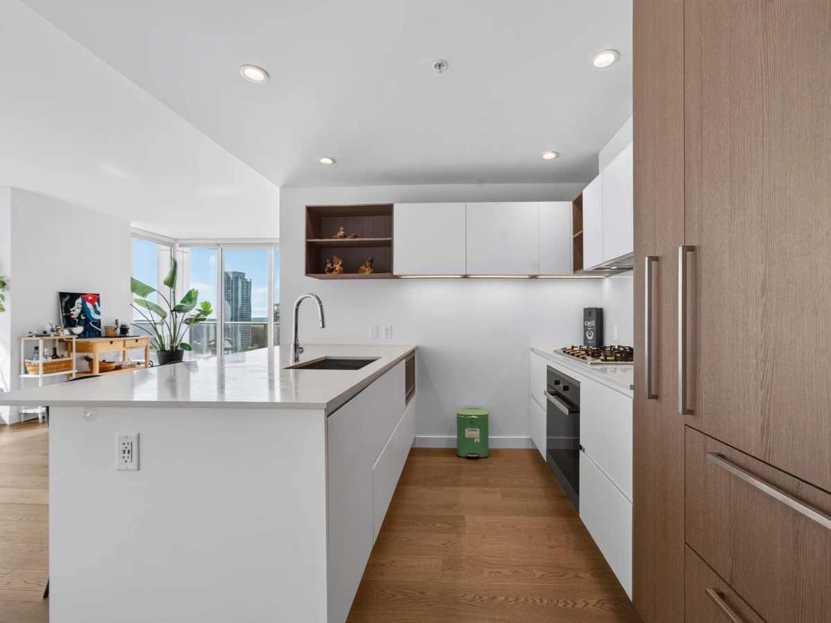 Dining Area Photo of 2904 6000 Mckay Avenue, Burnaby, BC