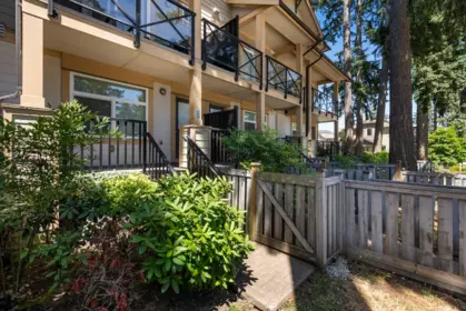 Hot Tub / Spa Photo of 3 5957 152 Street, Surrey, BC