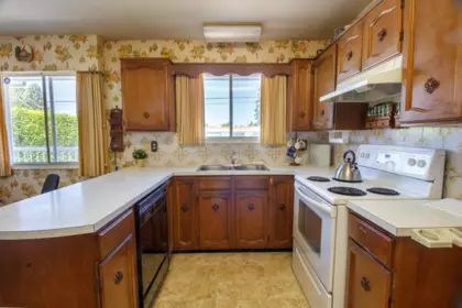 Kitchen Photo of 32678 Bevan Avenue, Abbotsford, BC