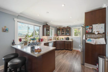 Breakfast Nook Photo of 9669 Townline Diversion, Surrey, BC