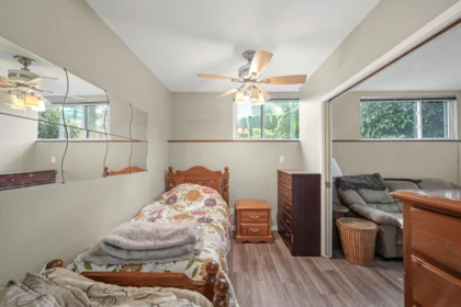 Laundry Room Photo of 9669 Townline Diversion, Surrey, BC