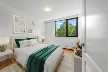 Hallway Photo of 402 1330 Harwood Street, Vancouver, BC