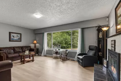 Garage Interior Photo of 300 Robertson Crescent, Hope, BC