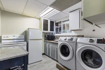 Kitchen Photo of 300 Robertson Crescent, Hope, BC
