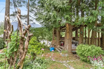 Primary Bedroom Photo of 300 Robertson Crescent, Hope, BC