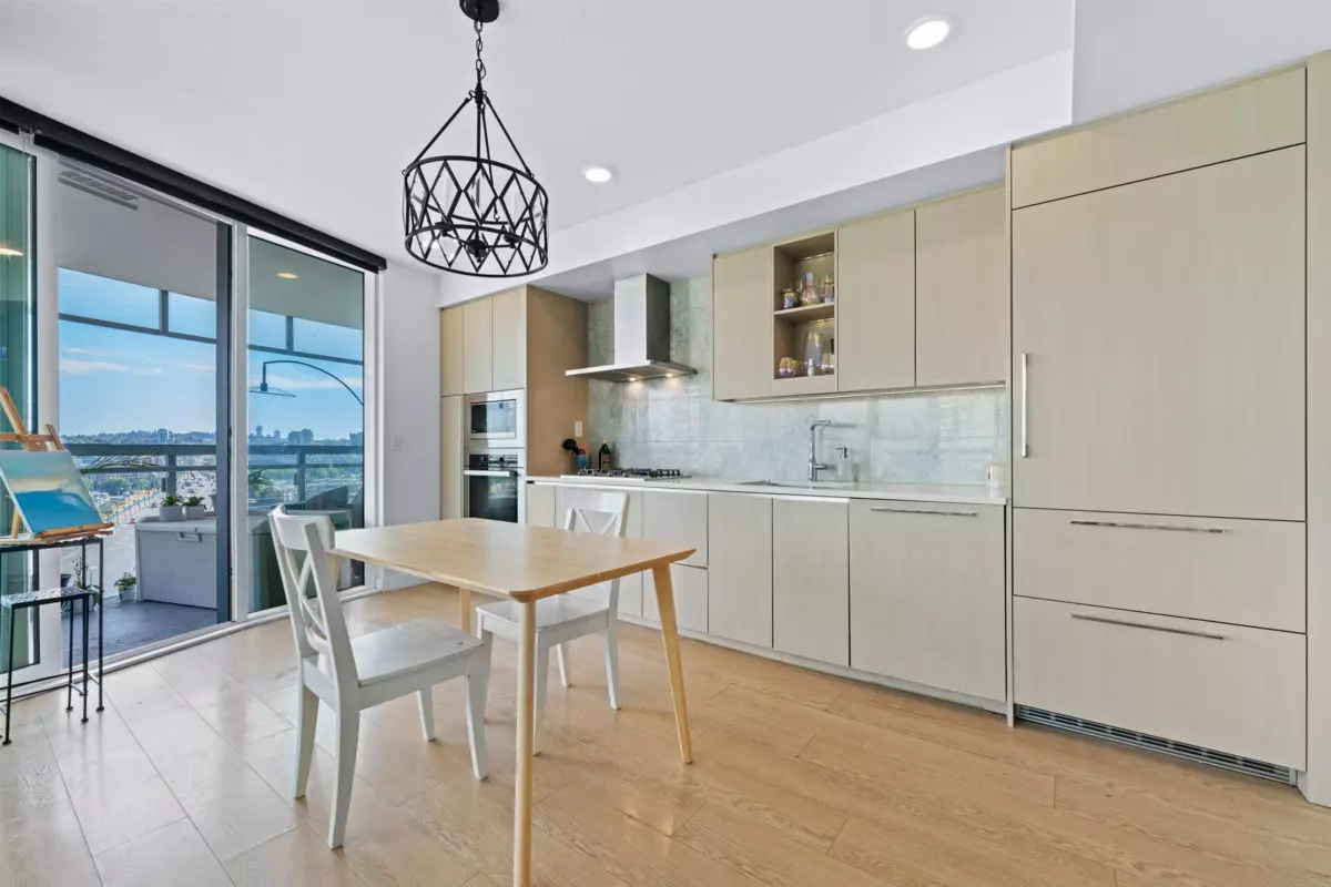 Dining Area Photo of 1284 87 Nelson Street, Vancouver, BC