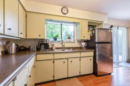 Mudroom Photo of 18102 58 Avenue, Surrey, BC