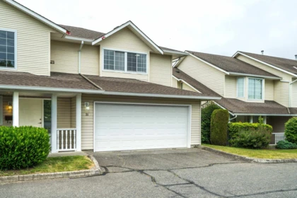 Front Yard Photo of 31 31255 Upper Maclure Road, Abbotsford, BC