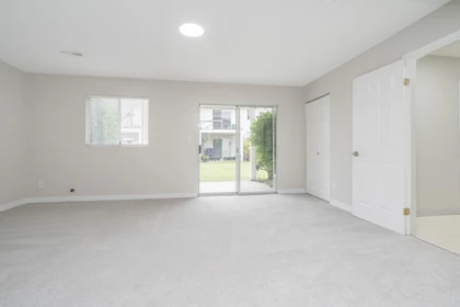 Hallway Photo of 31 31255 Upper Maclure Road, Abbotsford, BC