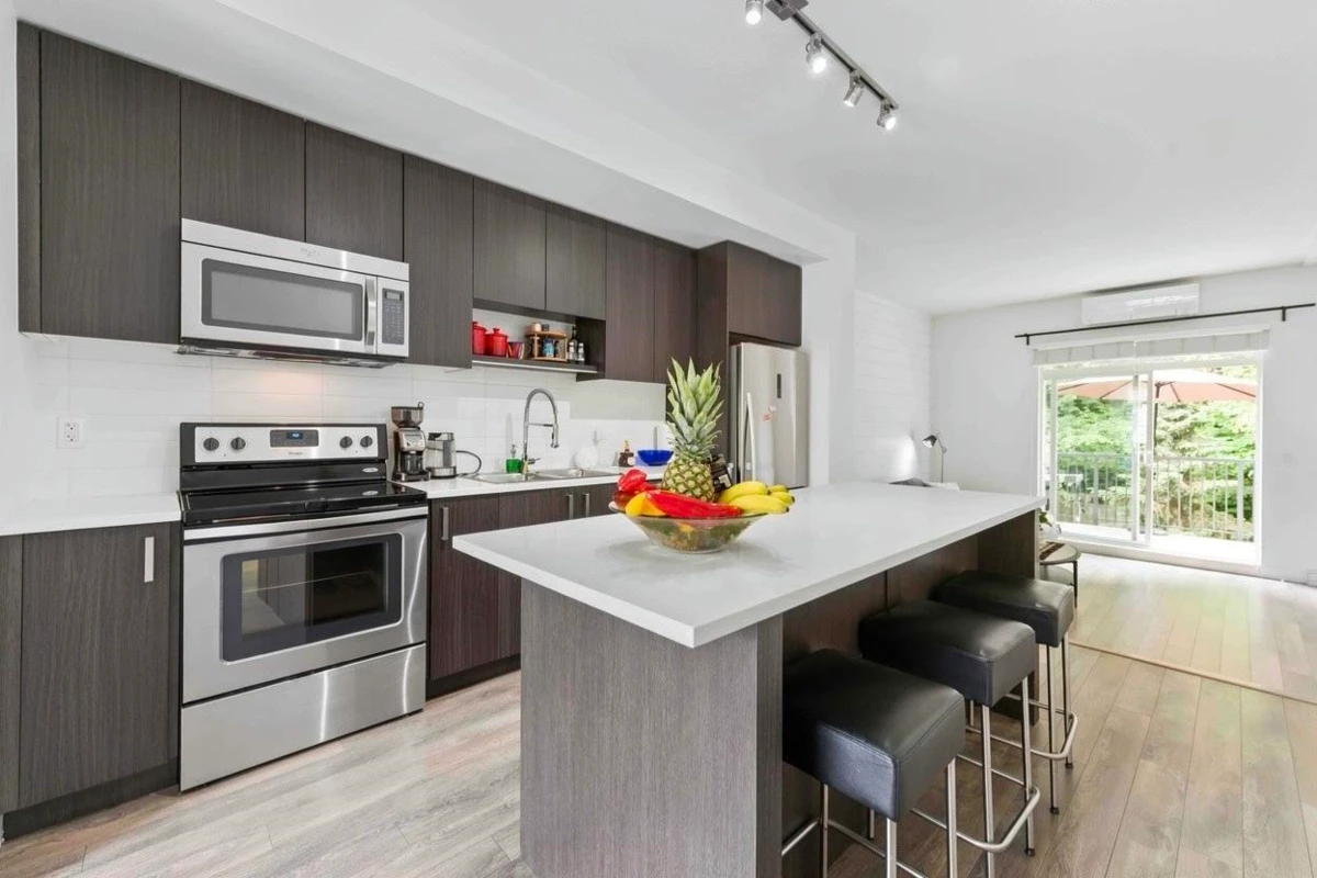 Dining Area Photo of 99 15340 Guildford Drive, Surrey, BC
