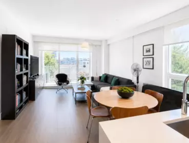 304 5693 Elizabeth Street, Vancouver, BC, Vancouver — Apartment/Condo for sale