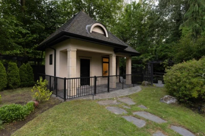 Community Amenities Photo (Clubhouse) of 3083 Semiahmoo Trail, Surrey, BC