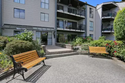 312 9952 149 Street, Surrey, BC, Surrey — Townhouse for sale