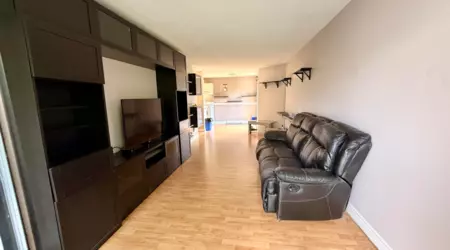 Kitchen Photo of 312 9952 149 Street, Surrey, BC